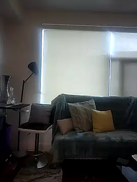 Snapshot of Caramel_Lights chatting on 11/30/25, 08:35 Caramel Lights online show from 11/30/25, 08:35