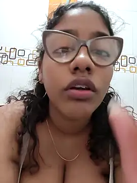 Snapshot of MeliBoobs chatting on 10/09/25, 07:06 MeliBoobs online show from 10/09/25, 07:06