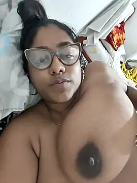 Snapshot of MeliBoobs chatting on 11/12/25, 02:34 MeliBoobs online show from 11/12/25, 02:34