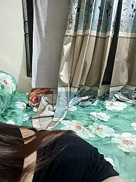 Snapshot of loving_candy chatting on 02/04/26, 06:47 loving candy online show from 02/04/26, 06:47