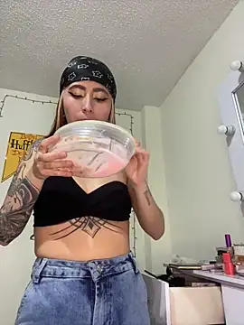 Sallem Pink online show from 09/30/25, 11:37