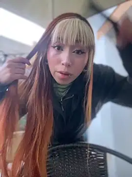 Snapshot of Sallem_Pink chatting on 02/02/26, 11:20 Sallem Pink online show from 02/02/26, 11:20