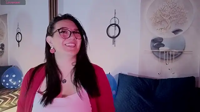 karla valk1 online show from 10/03/25, 10:34