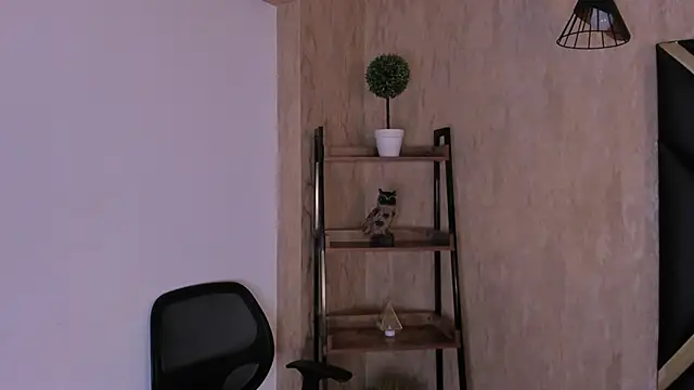 MeganHoffmaan online show from 10/28/25, 07:38