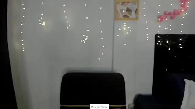 Snapshot of MeganHoffmaan chatting on 04/28/26, 12:53 MeganHoffmaan online show from 04/28/26, 12:53