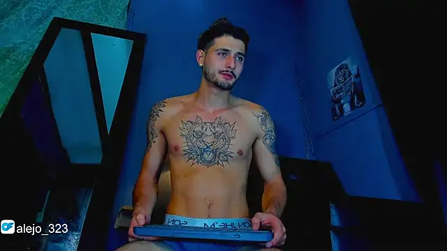 alejo  323   online show from 01/11/26, 03:11