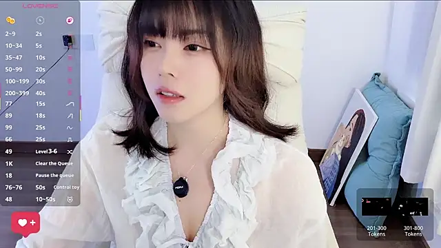 Snapshot of yara_hot1 chatting on 05/02/26, 04:17 yara hot1 online show from 05/02/26, 04:17