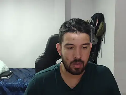 Axel11113 online show from 10/06/25, 02:20