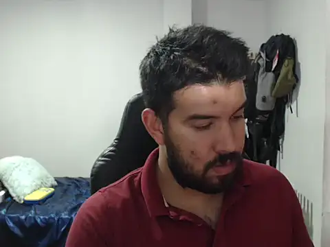 Axel11113 online show from 10/16/25, 04:02