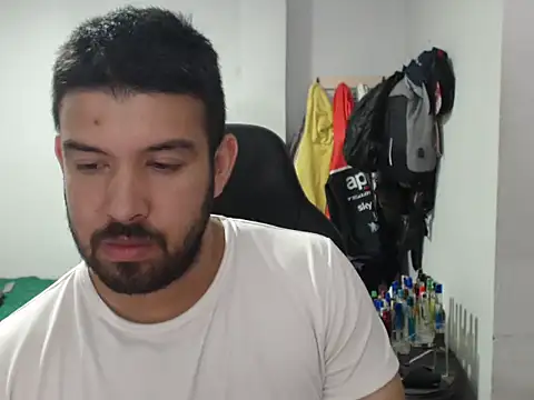 Axel11113 online show from 11/26/25, 02:23