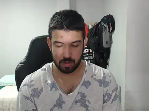 Axel11113 online show from 12/01/25, 02:05