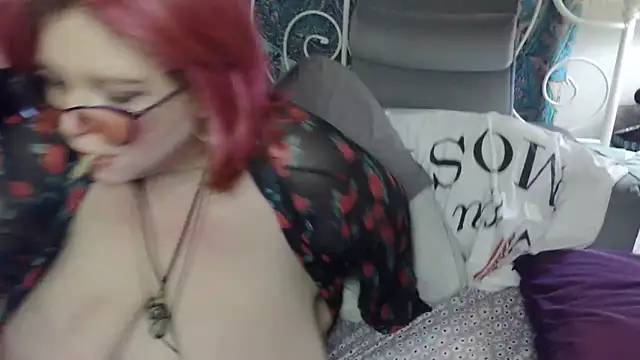 g0lden are0las89 online show from 12/01/25, 04:39