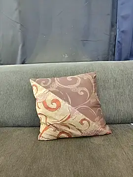 priya 26 online show from 09/20/25, 03:24