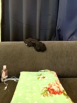 priya 26 online show from 10/07/25, 06:32