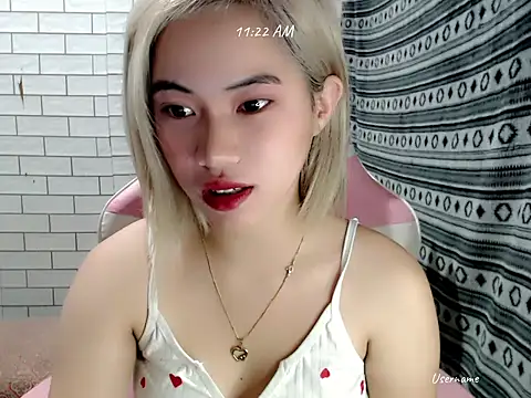 Snapshot of Rainea149 chatting on 10/26/25, 03:23 Rainea149 online show from 10/26/25, 03:23