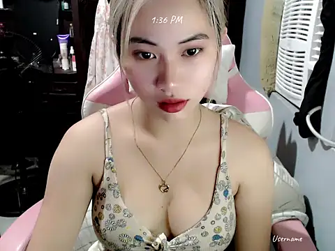 Snapshot of Rainea149 chatting on 12/05/25, 05:38 Rainea149 online show from 12/05/25, 05:38