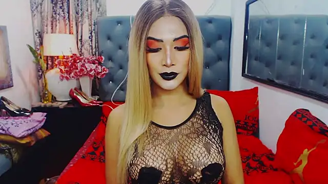 Snapshot of Mistress4fun chatting on 09/29/25, 05:23 Mistress4fun online show from 09/29/25, 05:23
