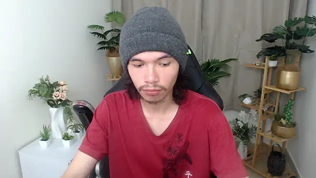 Snapshot of Xoxo_Smiles chatting on 12/14/25, 08:30 Xoxo Smiles online show from 12/14/25, 08:30