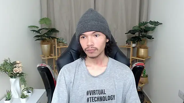 Xoxo Smiles online show from 12/22/25, 03:20