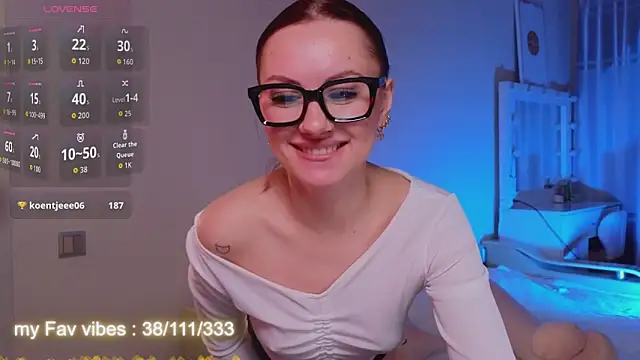 Snapshot of Ginger_Jessy_ chatting on 04/28/26, 07:46 Ginger Jessy online show from 04/28/26, 07:46
