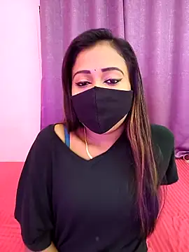 Snapshot of Puja-baby chatting on 11/18/25, 10:47 Puja-baby online show from 11/18/25, 10:47