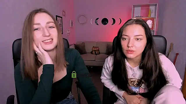 Snapshot of eva_smiith_ chatting on 12/18/25, 06:41 eva smiith online show from 12/18/25, 06:41