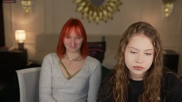 Snapshot of Esmie_Smile chatting on 02/26/26, 03:49 Esmie Smile online show from 02/26/26, 03:49