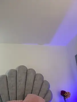 emma-conti2 online show from 10/29/25, 01:35