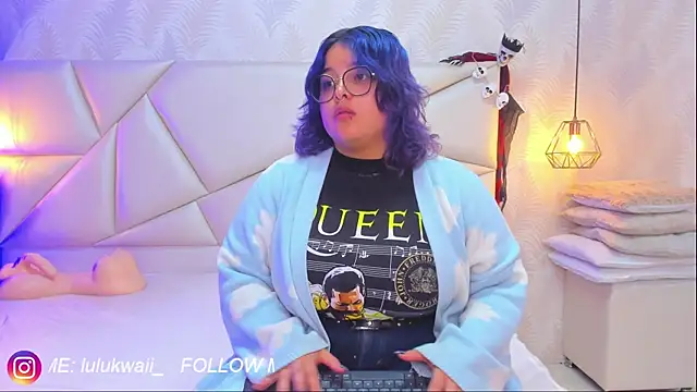 lulukawai16 online show from 10/29/25, 07:04