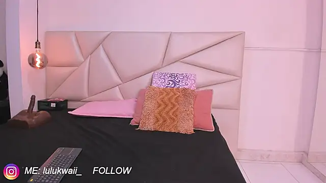 lulukawai16 online show from 04/04/26, 07:11