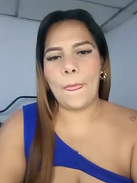 Snapshot of camila_rogue chatting on 09/09/25, 02:05 camila rogue online show from 09/09/25, 02:05