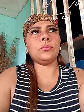 Snapshot of camila_rogue chatting on 10/14/25, 01:01 camila rogue online show from 10/14/25, 01:01