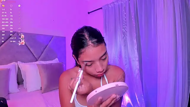 Snapshot of MissPocahontass chatting on 09/09/25, 11:21 MissPocahontass online show from 09/09/25, 11:21