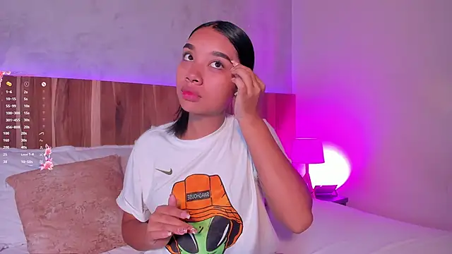 Snapshot of MissPocahontass chatting on 11/29/25, 11:57 MissPocahontass online show from 11/29/25, 11:57