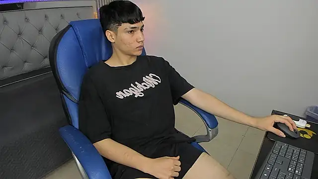 SamBlack  online show from 03/23/26, 01:04