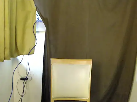 Snapshot of miss_carlas chatting on 09/09/25, 11:04 miss carlas online show from 09/09/25, 11:04