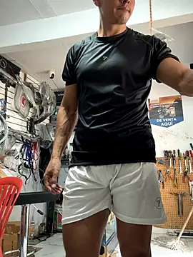 Snapshot of Terra-22cm chatting on 10/24/25, 01:51 Terra-22cm online show from 10/24/25, 01:51