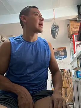 Snapshot of Terra-22cm chatting on 10/31/25, 07:15 Terra-22cm online show from 10/31/25, 07:15