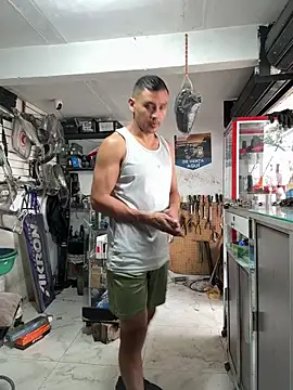 Snapshot of Terra-22cm chatting on 11/05/25, 03:34 Terra-22cm online show from 11/05/25, 03:34