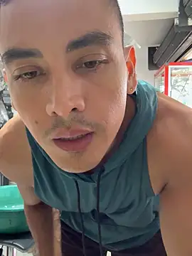 Snapshot of Terra-22cm chatting on 11/12/25, 01:55 Terra-22cm online show from 11/12/25, 01:55