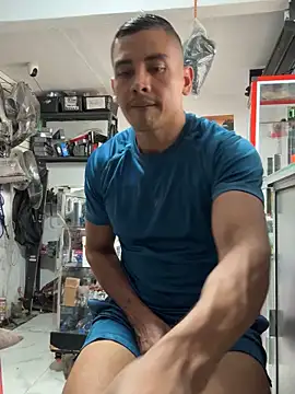 Snapshot of Terra-22cm chatting on 11/18/25, 03:05 Terra-22cm online show from 11/18/25, 03:05