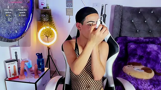 Snapshot of Katherine_Rose chatting on 09/24/25, 07:39 Katherine Rose online show from 09/24/25, 07:39