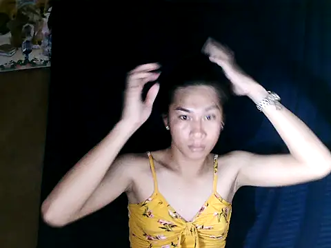 Snapshot of Asian_PrettyAle chatting on 09/22/25, 03:19 Asian PrettyAle online show from 09/22/25, 03:19