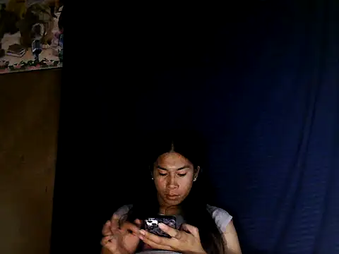 Snapshot of Asian_PrettyAle chatting on 09/25/25, 01:59 Asian PrettyAle online show from 09/25/25, 01:59