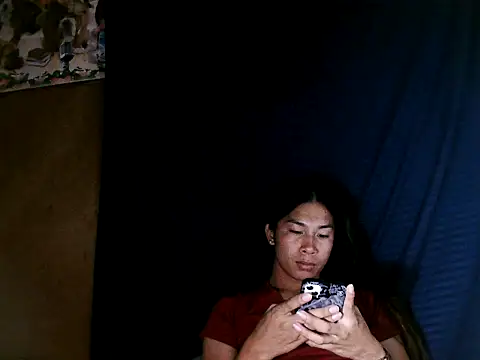 Snapshot of Asian_PrettyAle chatting on 09/26/25, 03:05 Asian PrettyAle online show from 09/26/25, 03:05