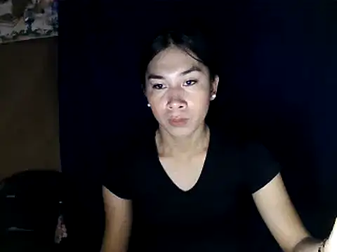 Snapshot of Asian_PrettyAle chatting on 10/25/25, 04:31 Asian PrettyAle online show from 10/25/25, 04:31