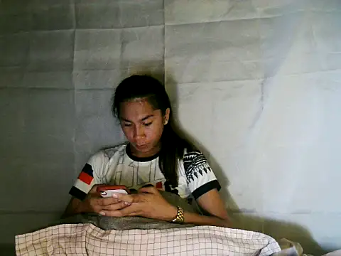 Snapshot of Asian_PrettyAle chatting on 12/02/25, 03:29 Asian PrettyAle online show from 12/02/25, 03:29