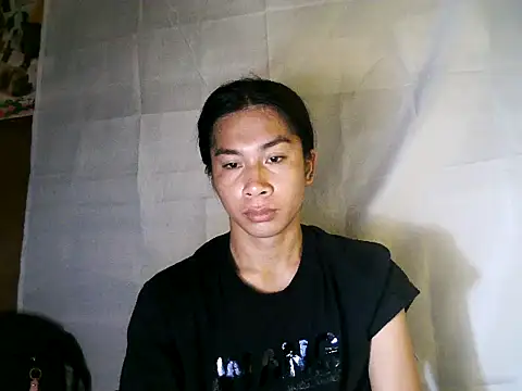 Snapshot of Asian_PrettyAle chatting on 12/21/25, 03:35 Asian PrettyAle online show from 12/21/25, 03:35