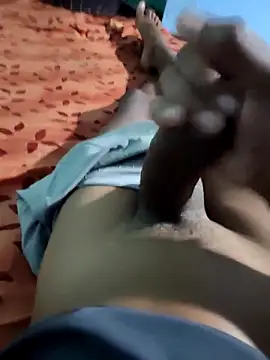 RAYI Queen 4 online show from 03/13/26, 11:55