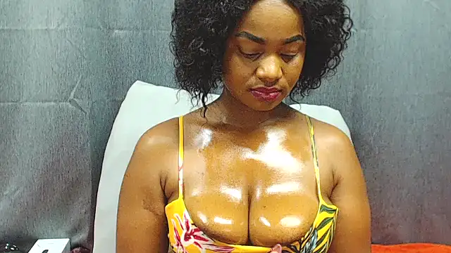 Snapshot of HornyEbony4u chatting on 10/09/25, 04:16 HornyEbony4u online show from 10/09/25, 04:16